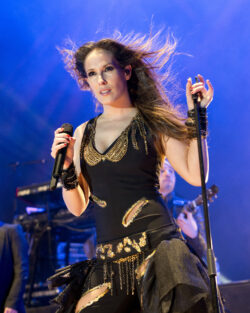 Malú.